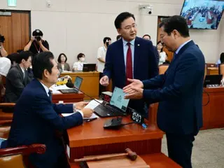 Opposition party criticizes Chairman Choi Min-hee for "reigning above the president" by forcing through three broadcasting laws (South Korea)