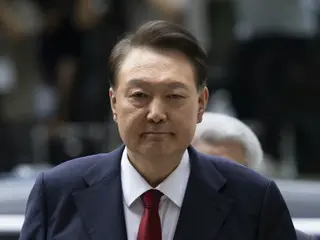 Former President Yoon was sent to Seoul Detention Center with the detention number "3617"... He was detained in a 6.6 square meter cell with only an electric fan.
