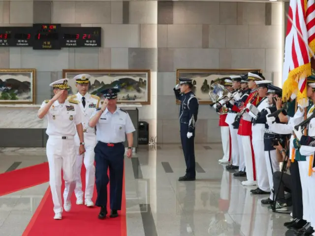 President Lee presided over the first NSC meeting since taking office, a test of US-Korea "package deal" diplomacy