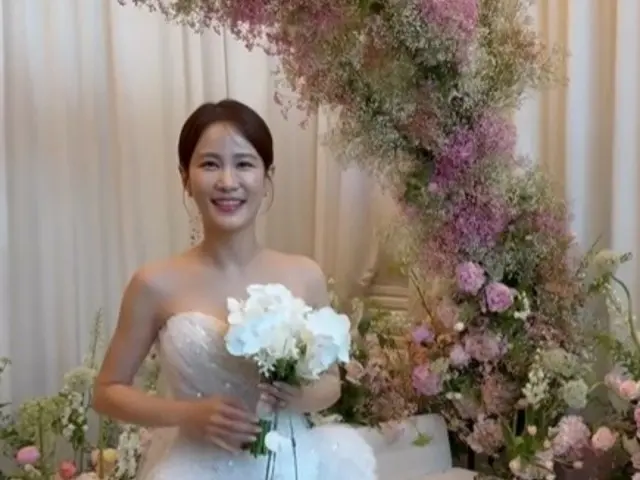 Comedians Kim JUNHO and Kim JIMIN... married today (13th)