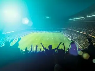 South Korea's national soccer team suffers first three-game losing streak against Japan - local media points out growing disparity, but coach remains positive