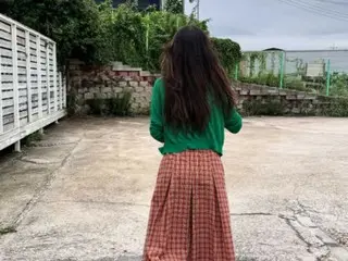 Actress Ko Hyun Jung's back is definitely that of a "young girl"... the ultimate "lovely"
