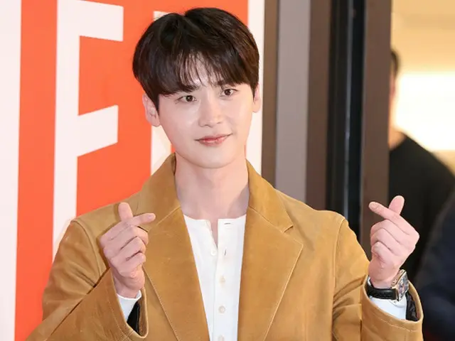 Actor Lee Jung-suk experiences a "scaring accident" while filming a kissing scene... Director shares behind-the-scenes stories from the TV series "Seocho-dong"