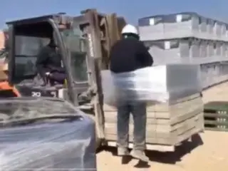 Korean man ties foreign worker to forklift... perpetrator says he is "close to the worker"