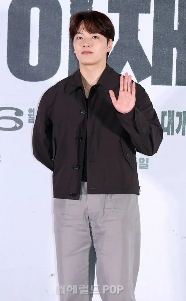 ヨ・ジング、“19禁アカウント”をフォロー？