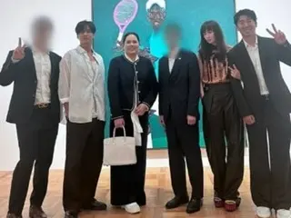 Won Bin and Lee Nayeon's first photo together in 10 years... why?