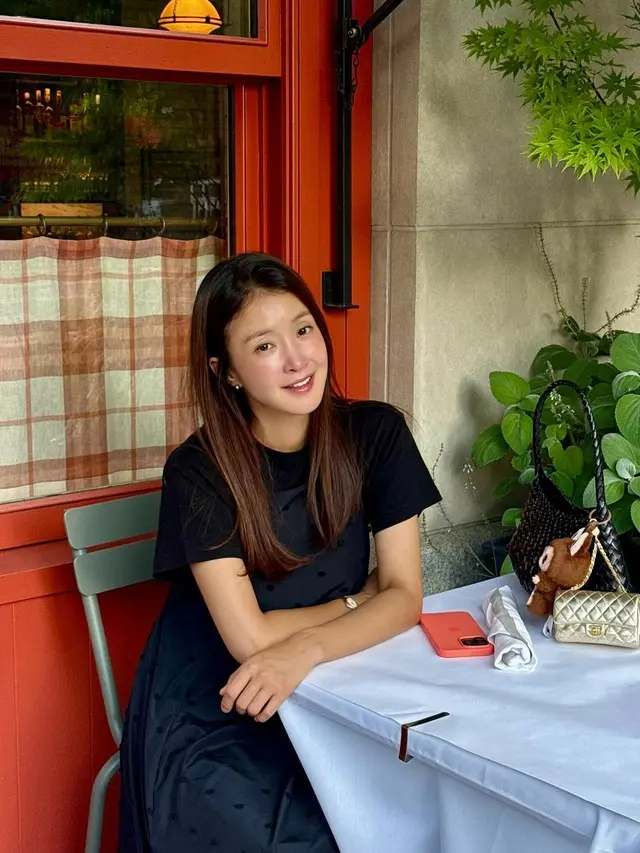 離婚した夫の子どもを妊娠し世間を驚かせたイ・シヨン、米国に1か月滞在中の近況公開…癒しを満喫？