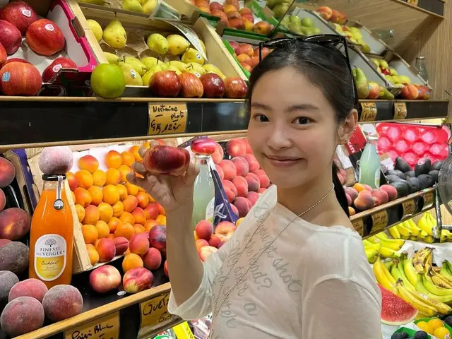 BLACKPINK's JENNIE looks lovely without makeup... Her beauty shines in Paris