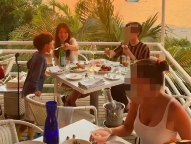 女優イ・シヨン、“マナー違反”騒動を謝罪