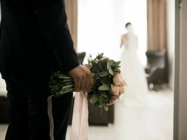 "Chanel bag at SIGNIEL Hotel"... Recent proposals in Korea = Korean media