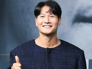 [Full text] Singer Kim Jung Kook suddenly announces his marriage! "I've found my partner after 30 years since my debut... I'm getting married."