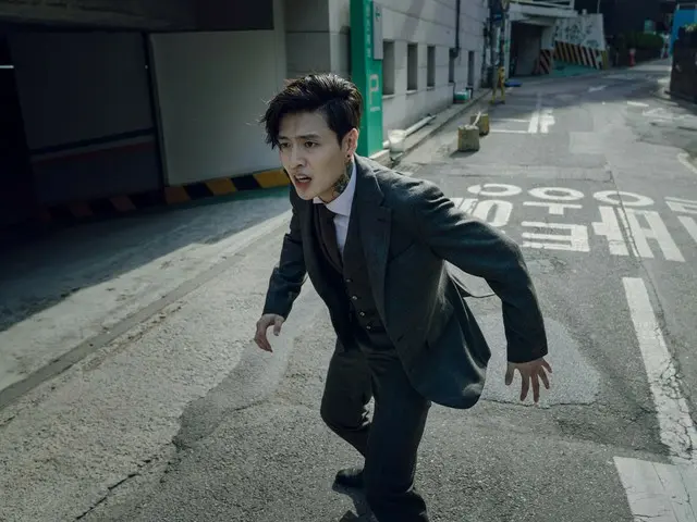 The thrilling digital thriller masterpiece "Murder Stream" has released a series of stills of Kang Ha-Neul's suspenseful attempt to tackle a serial murder case... A video message for Japanese fans has also arrived
