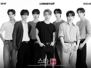 The first unit of the large-scale boy group "idntt," "unevermet," has surpassed 330,000 copies in initial sales of their debut album.