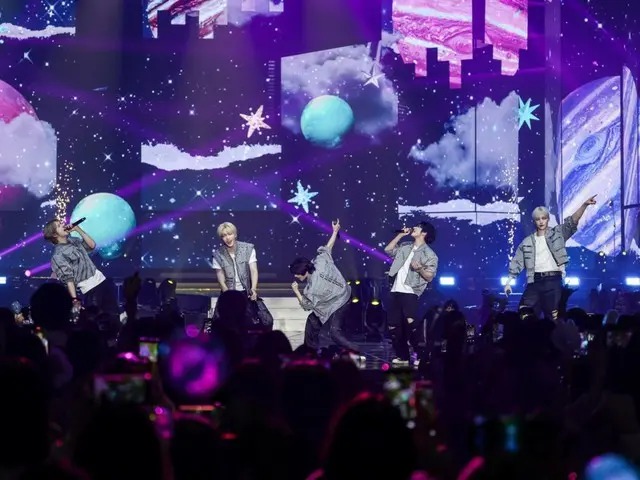 "TOMORROW X TOGETHER" kicks off world tour at Gocheok Dome... All members announce contract renewal