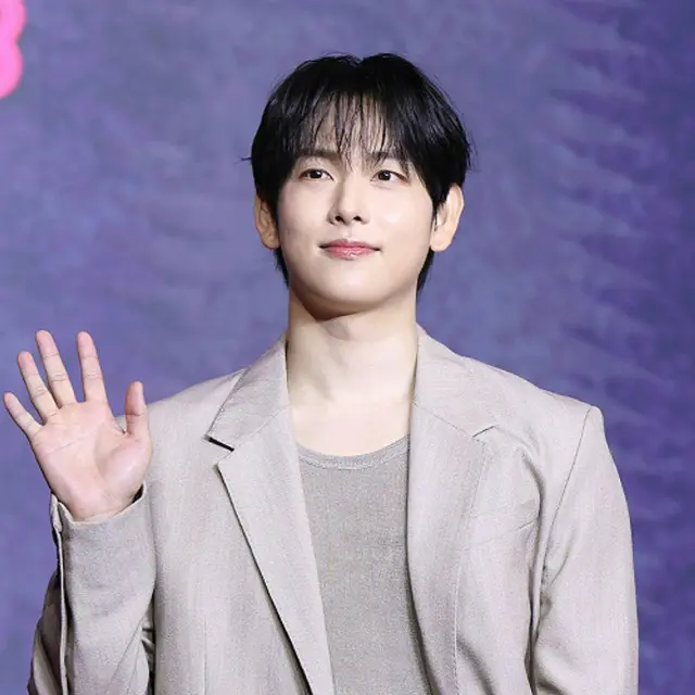 Yim Siwan（ハン・サンリョル）