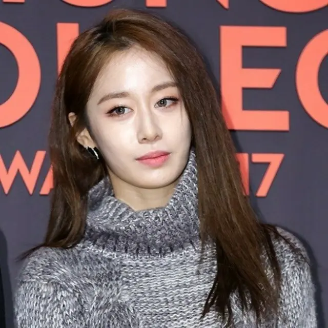 Jiyeon（ミンジョン）