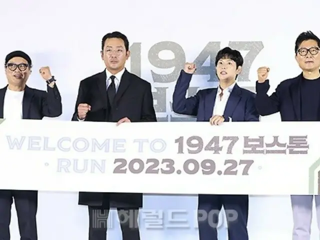 [Photo] Actors Ha Jung Woo, Im Siwan, and Kim Sang Ho, the gorgeous protagonists of the movie "1947 Boston", pose with a powerful Go for it pose!