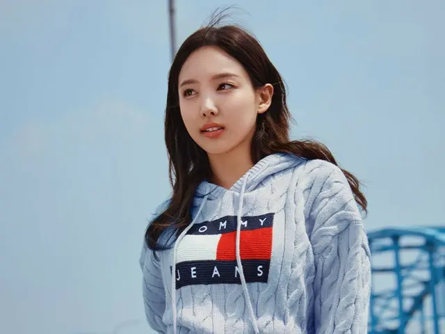 "TWICE" NAYEON releases 2023 autumn gravure with TOMMY JEANS