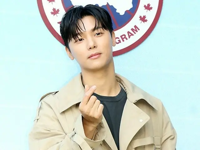 [Photo] "CNBLUE" KANG MINHEE Yoku participates in the photo event of "Canada Goose" collaboration event collection... Chic finger heart