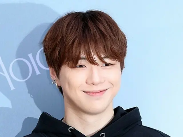 [Photo] KANGDANIEL (KANGDANIEL) participates in fashion brand pop store opening event...Finger heart with smile