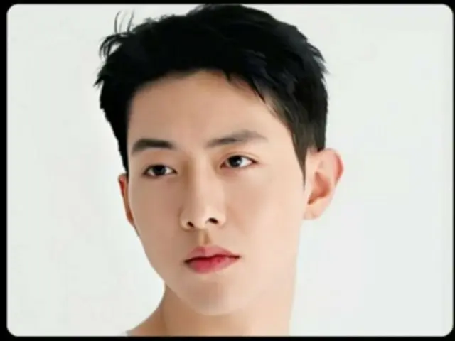 "CNBLUE" Lee Jung Shin is embarrassed by the leak of childhood nude photos