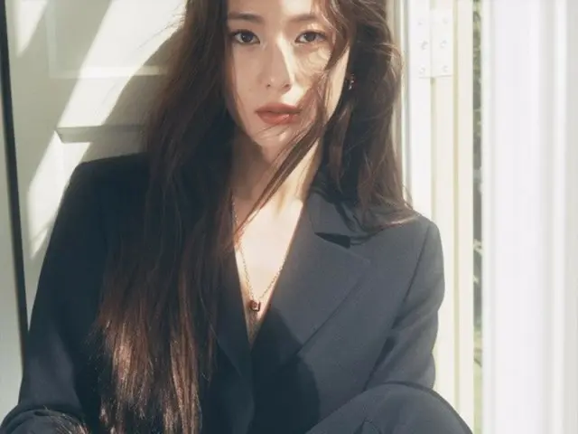 "f(x)" Jung Suzyung (KRYSTAL), a visual that shines brighter than jewelry [Gravure]