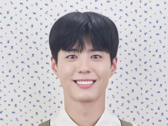 Actor Park BoGum, the inner beauty that shines like the full moon... "May everyone's every day be happy and beautiful"