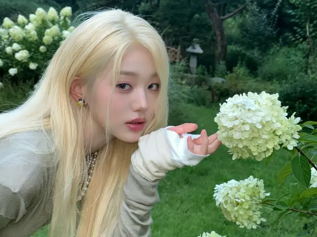 "IVE" Jang Won Young looks like a forest fairy... with dazzling blonde hair