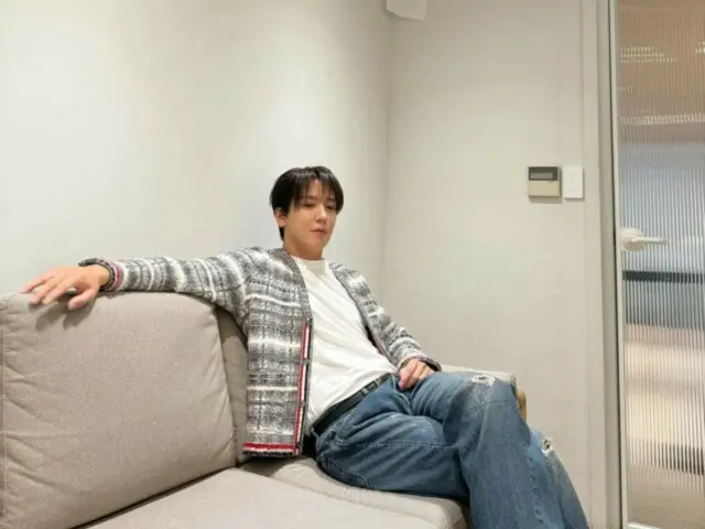 "CNBLUE" Jung Yong Hwa has a gentle charm and gentle charm... "I want to sit next to him"