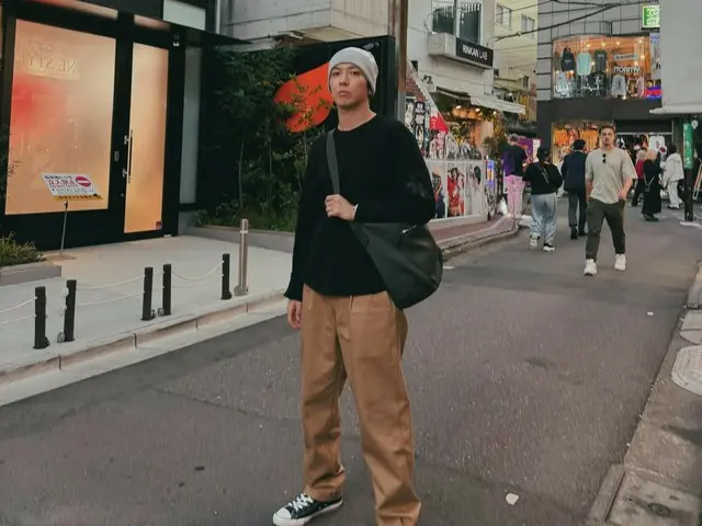 CNBLUE's Yong Hwa strolls around Tokyo before his Japan tour