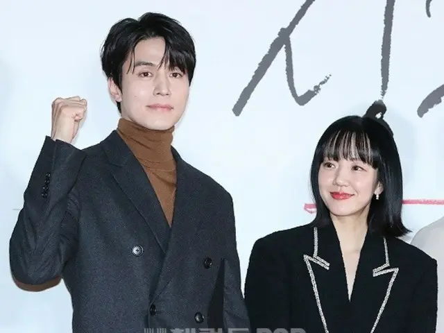 [Photo] Lee Dong Wook & Lim Suzyung attend the VIP preview of the movie “Single in Seoul”… “A beautiful couple chemistry”