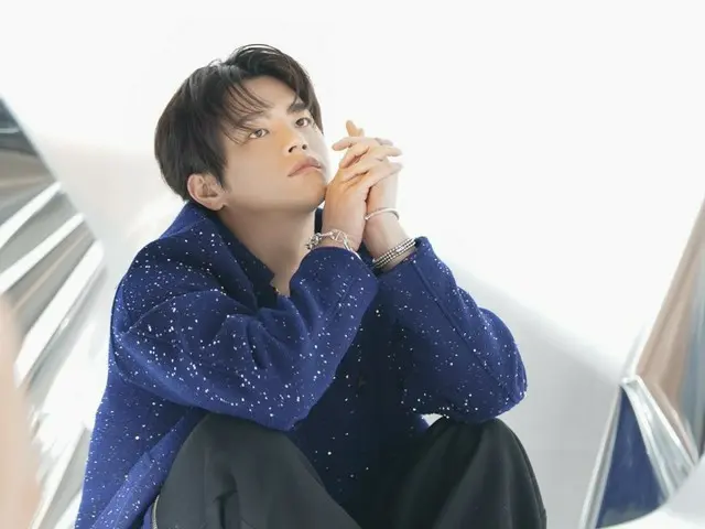 Seo In Guk reveals the behind-the-scenes of a magazine gravure shoot... B cut that is as good as A cut