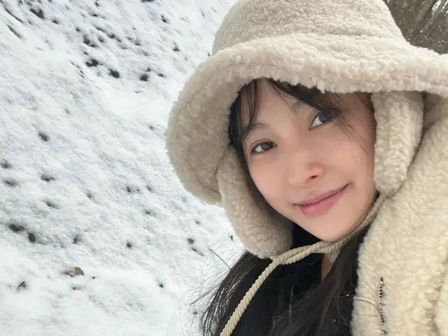 "KARA" Park Gyuri, her beauty sparkles even in the snow