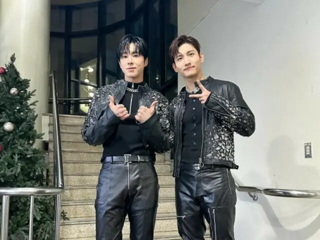 “TVXQ” is captivated by her good style…Appearance on “Music Bank”