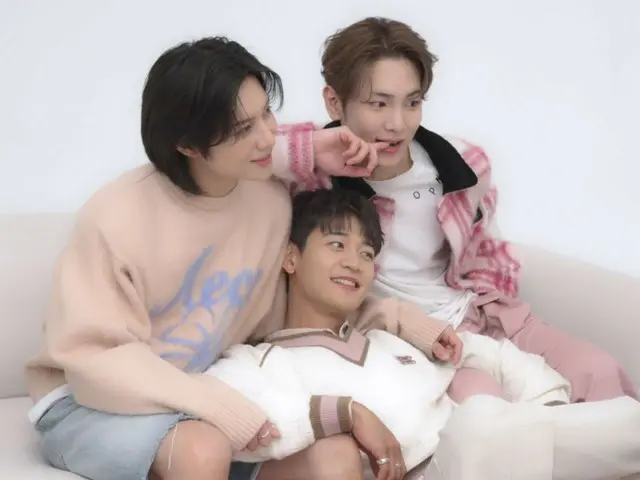 "SHINee" releases behind-the-scenes video of advertising shoot for cosmetics brand (video included)