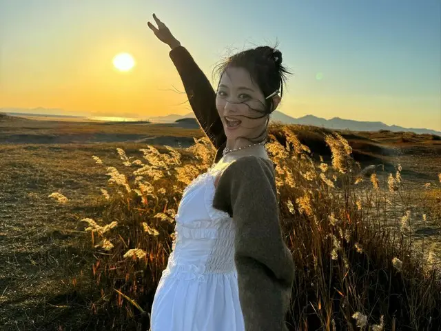 "TWICE" TZUYU, romantic visual in the sunset