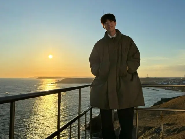 Actor Chae Jong Hyeop releases off-shots of TV series "Eye Love You" EP6... with the sunset in the background