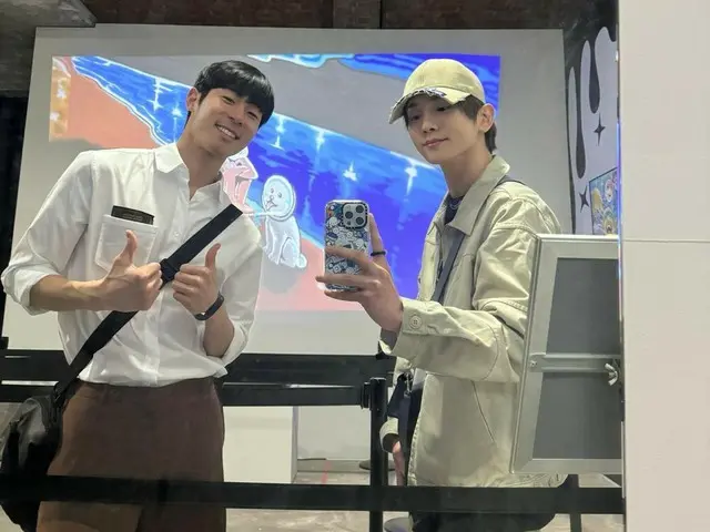 SHINee's KEY and Danny Koo visit Kian84's solo exhibition together... a heartwarming photo of them together