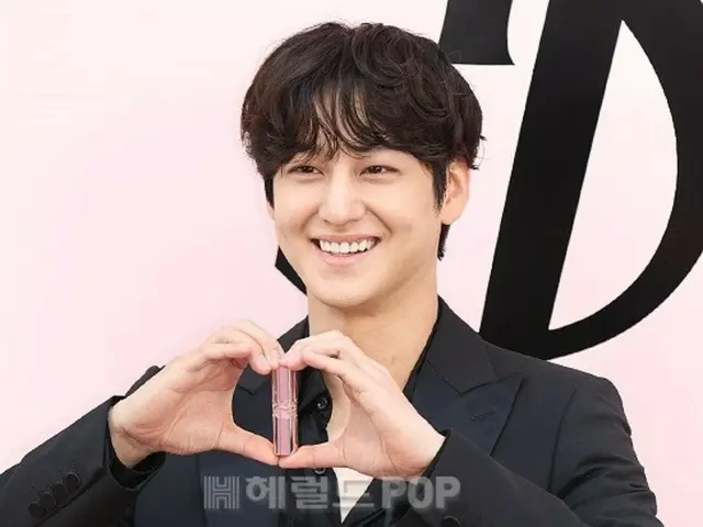 [Photo] Actor Kim Bum's gentle smile warms the heart