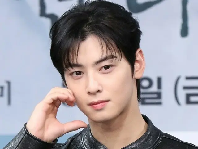 ASTRO's Cha EUN WOO takes first place in the idol individual brand reputation rankings! ... BLACKPINK's JENNIE takes second place, ILLIT's Won Hee takes third place
