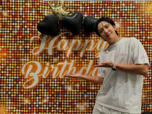 "CNBLUE" Jung Yong Hwa is touched by birthday celebration... "FTISLAND" HONG-KI also "likes"
