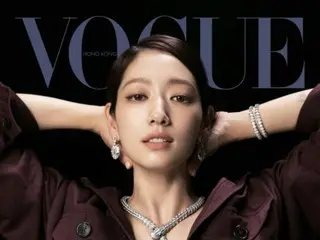Park Sin Hye appears elegantly on Hong Kong magazine cover