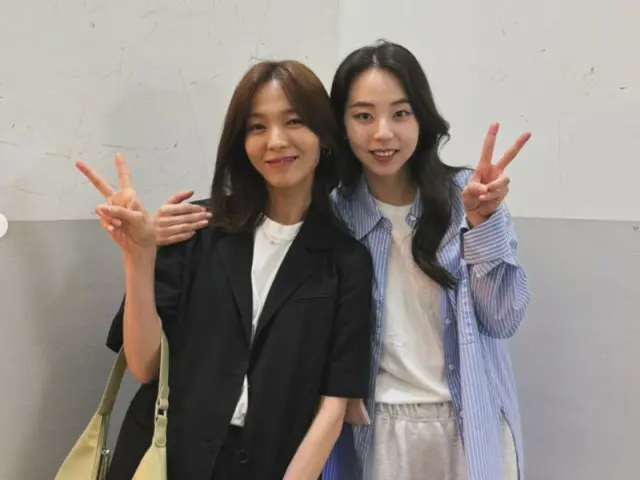 Wonder Girls' Sunye and Sohee watch Sohee's play "Closer"... "Friendship is forever"