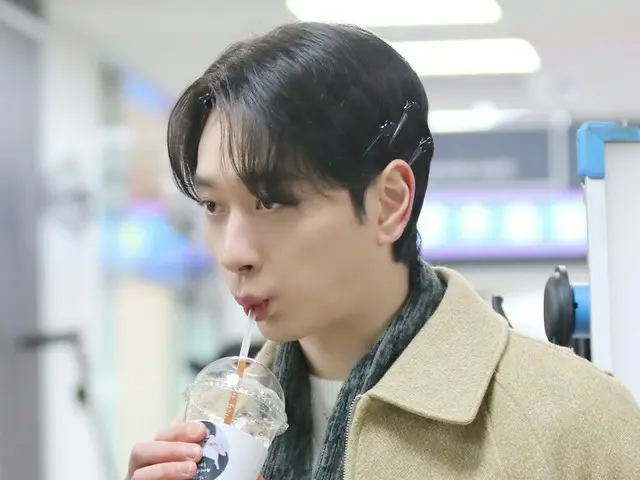 2PM's Chansung reveals behind-the-scenes footage of the TV series "My Home"... I can't believe I won't be able to see him on the weekends anymore