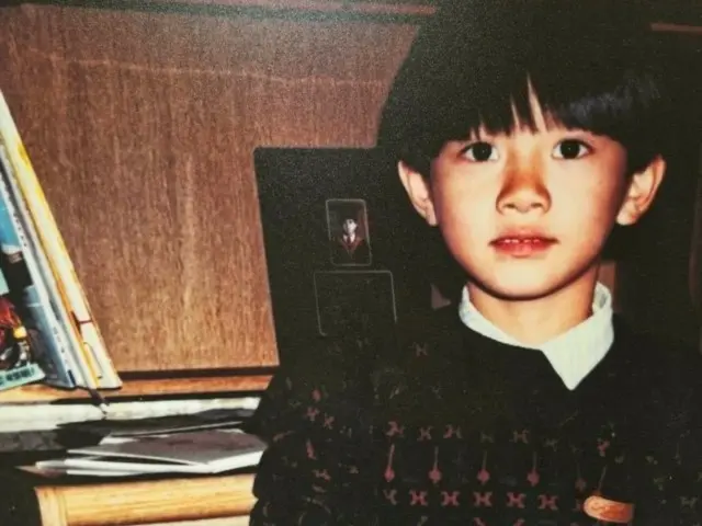 "SUPERJUNIOR" Kim Hee-chul, releases childhood photos on his birthday... Selfie celebration