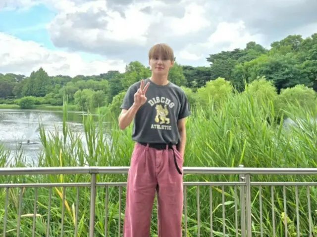 Jun Su (Xia) is full of freshness in nature... cute "Ta-da!"