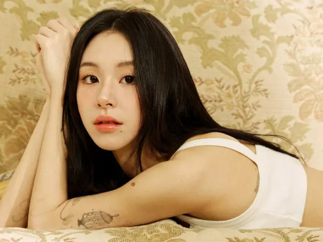 "TWICE" Chae Young, tattoo on arm... hip pictorial