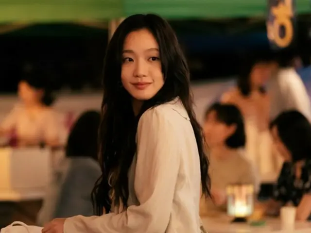 Kim GoEun, the bold and action-oriented actress in the film "Love in the Big City," exudes charm