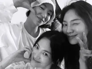 Actress Song Hye Kyo shares beautiful friendship with Jeon Yeo Bin and Choi HeeSeo...Goddess-like beauty even without makeup