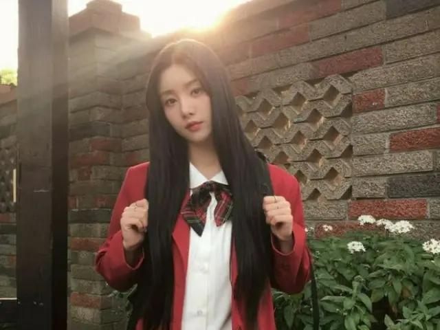 "WATERBOMB Goddess" Kwon Eun Bi shows off her Taiwanese uniform... She's still cool even though she's still in her teens!